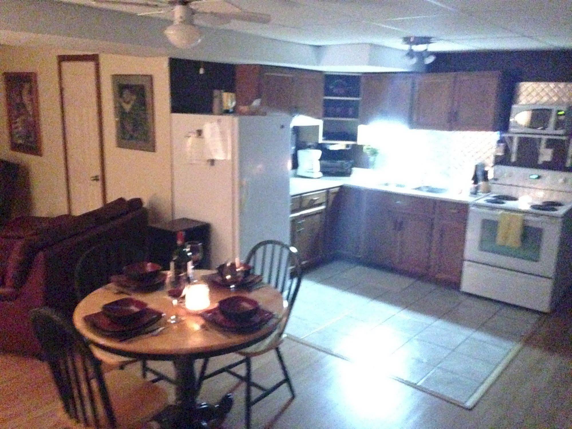 N' This On The Bay -Vacation Suite Wiarton Exteriér fotografie