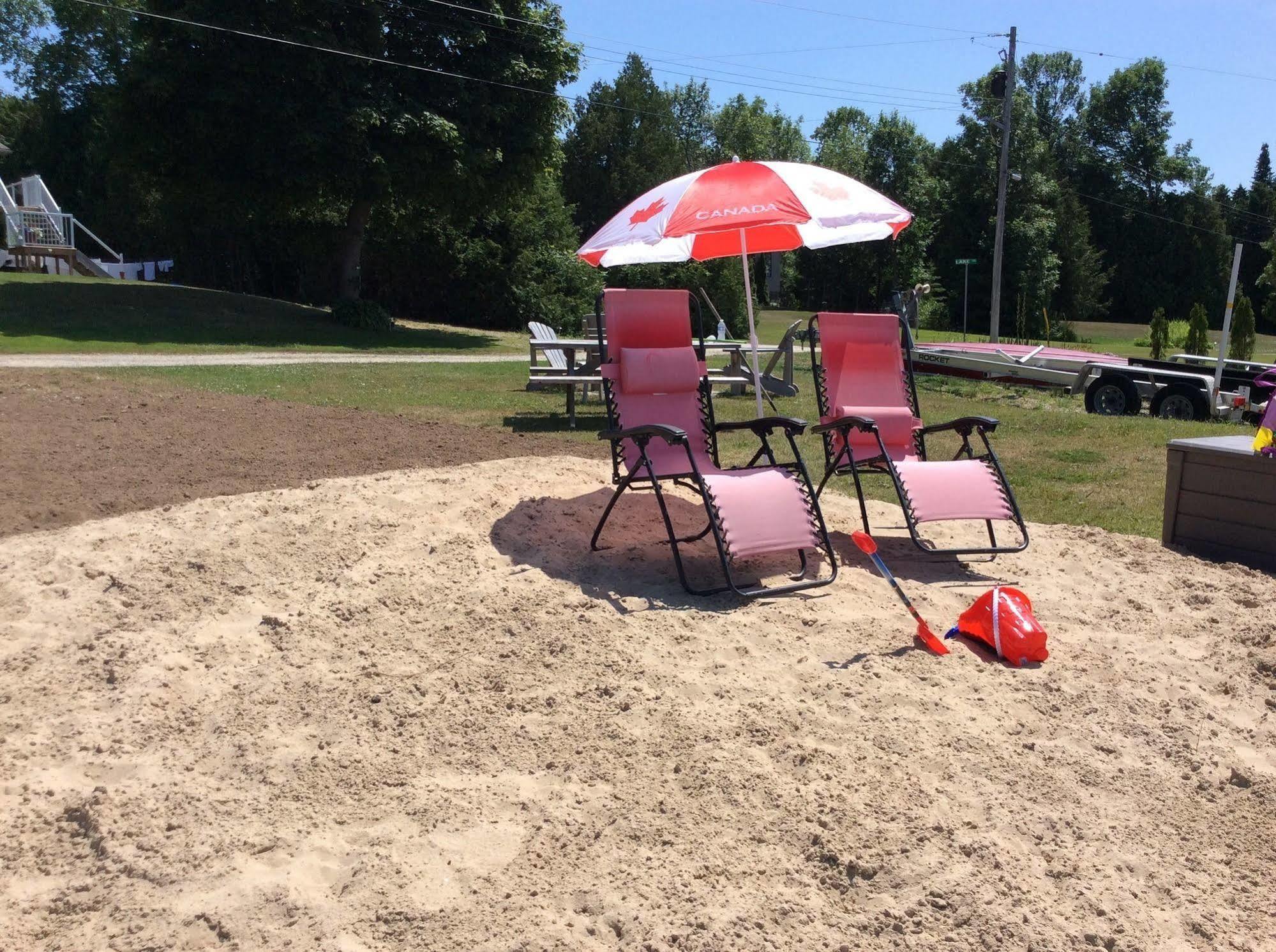 N' This On The Bay -Vacation Suite Wiarton Exteriér fotografie