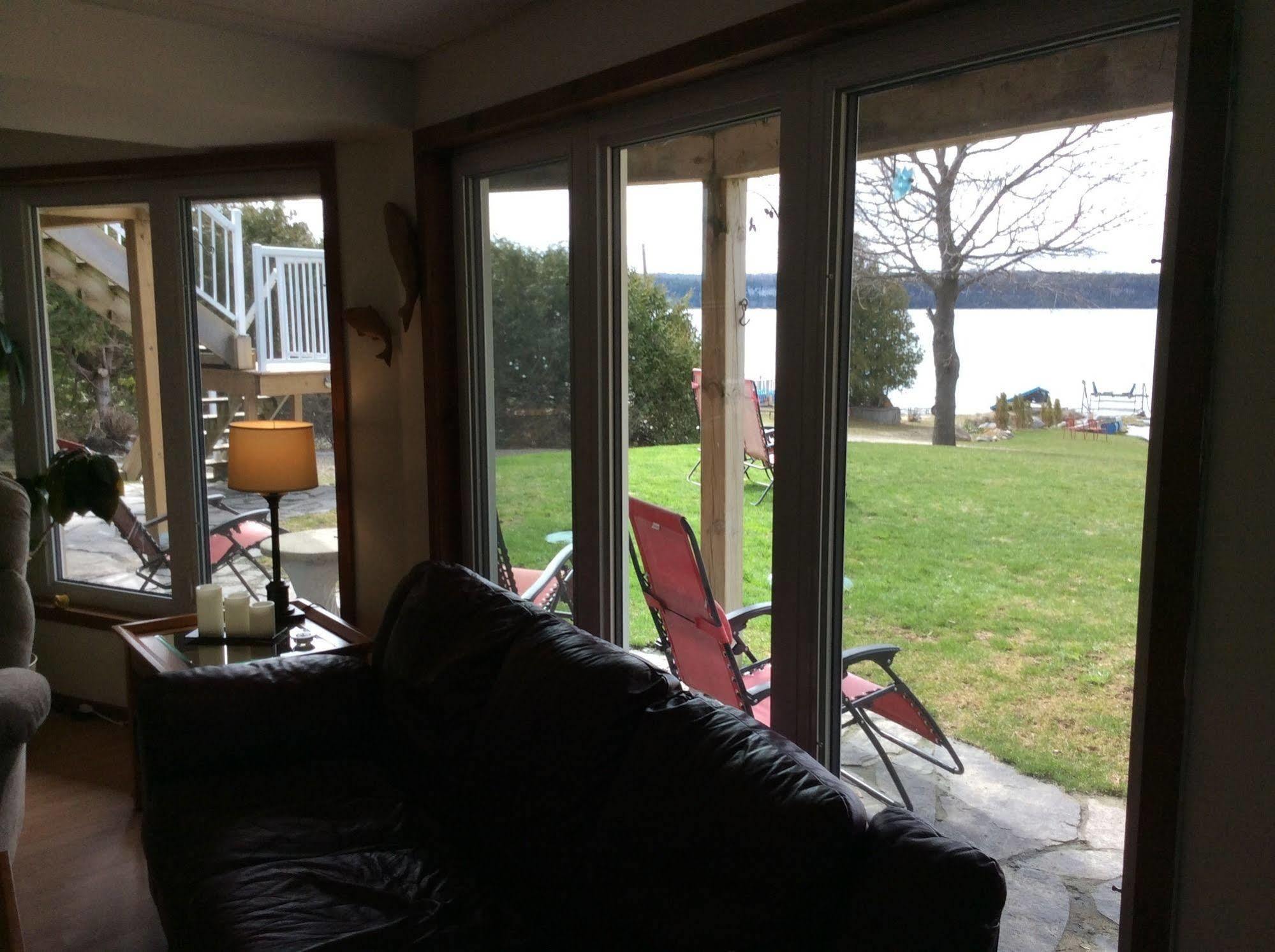 N' This On The Bay -Vacation Suite Wiarton Exteriér fotografie