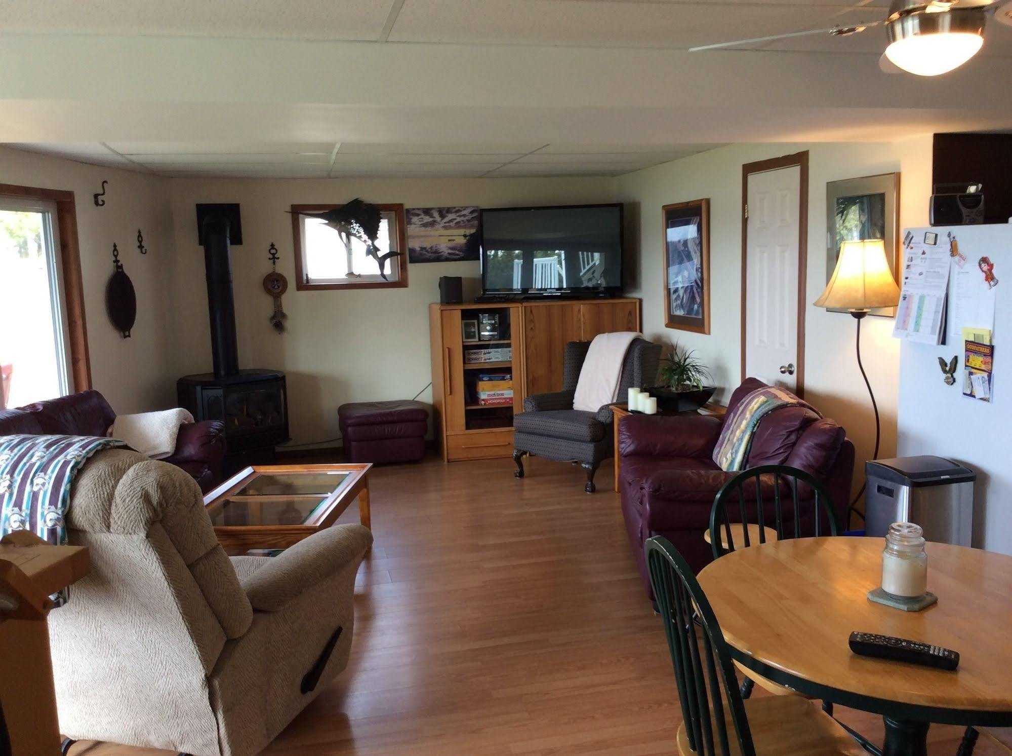 N' This On The Bay -Vacation Suite Wiarton Exteriér fotografie